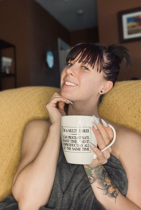 c reign model high quality archive