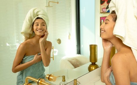 Dommmi exclusive actress pictures