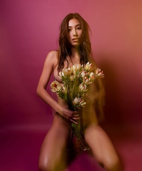 Dommmi pornstar nudes picture