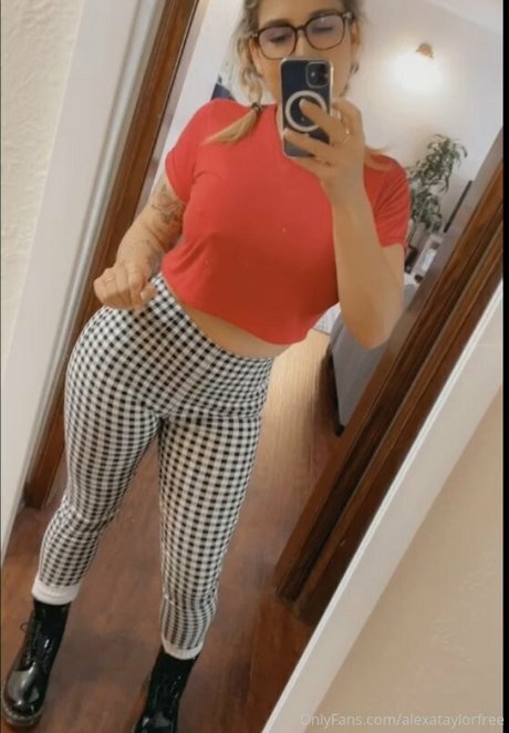 alexataylorfree erotic star picture