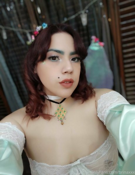 brinaxxx naked star images
