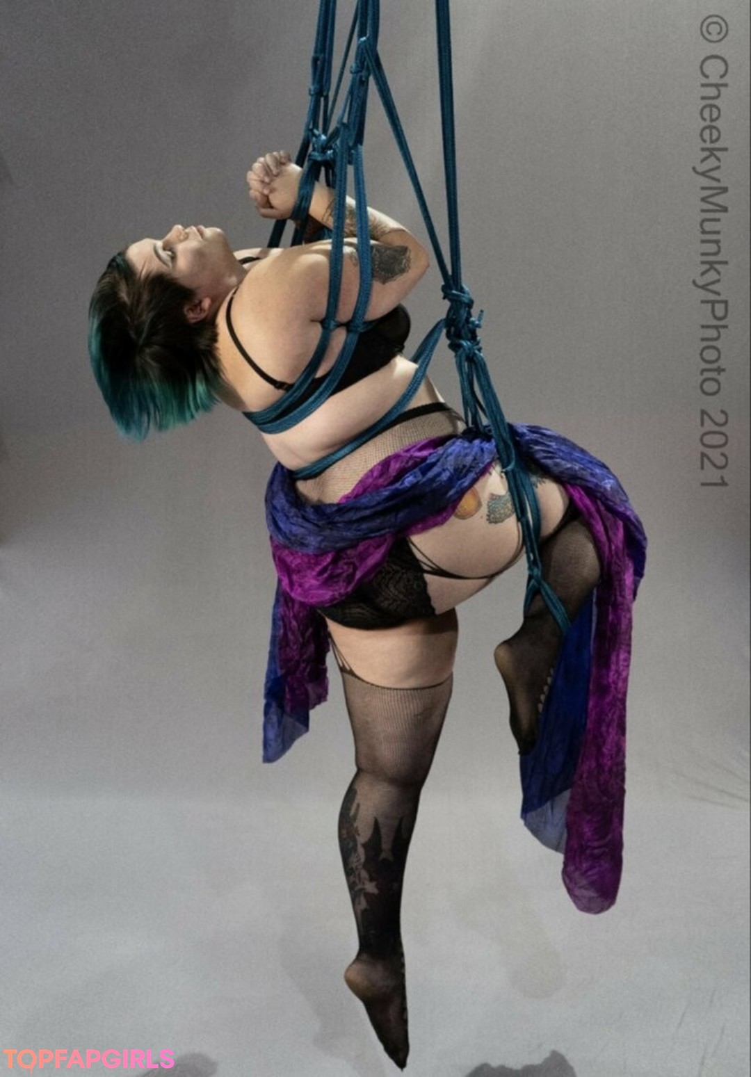 thighhighcosplay nudes model gallery