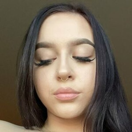 Alexis Luv nude model images