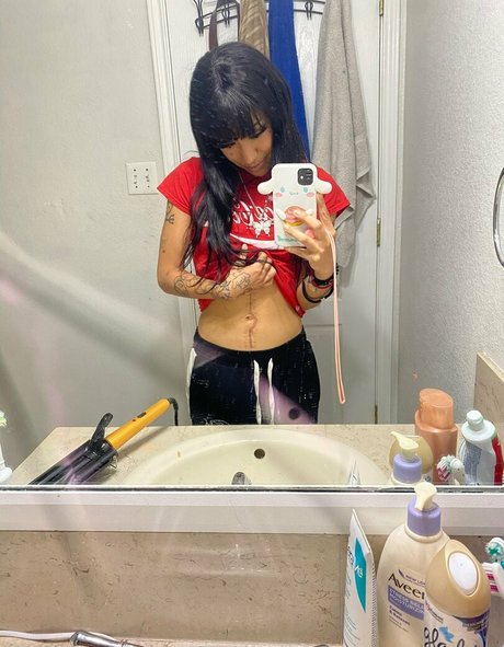 nenaxgf pornstar naked photo