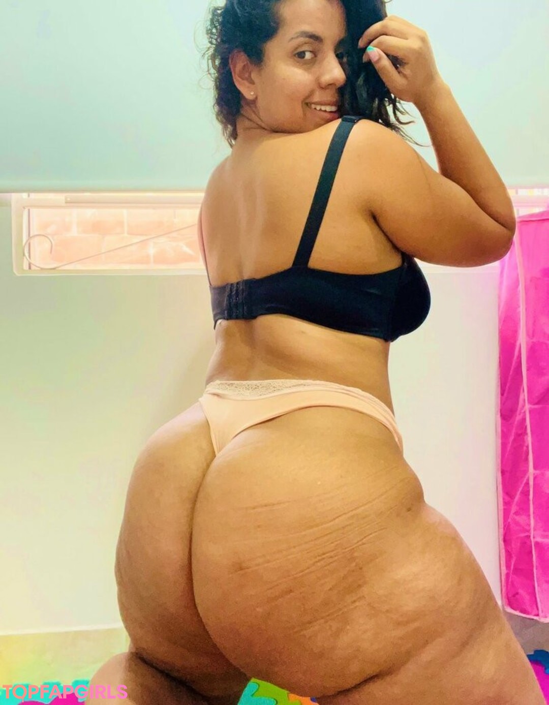 Boom Sar erotic star archive