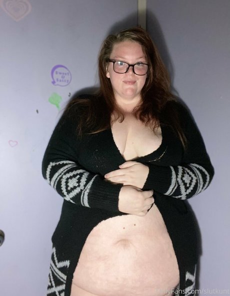 slutkunt star sexy pictures