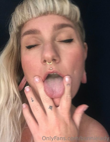 bonnielady pornstar nudes image