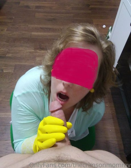 thecrimsonmommy best model pics