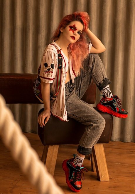 blonde cougar onlyfans xxx picture