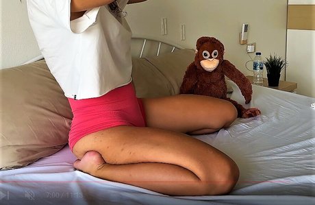 Tetty ASMR hot actress gallery