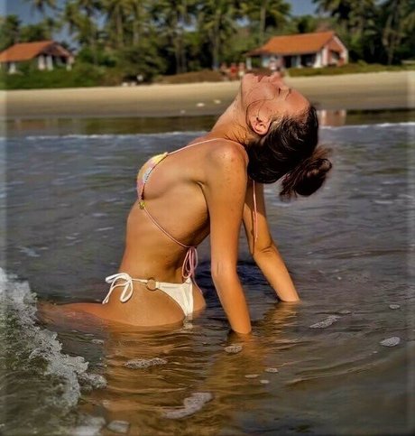 Tetty ASMR art model gallery