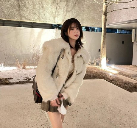 Lee Hayun pornstar exclusive photos