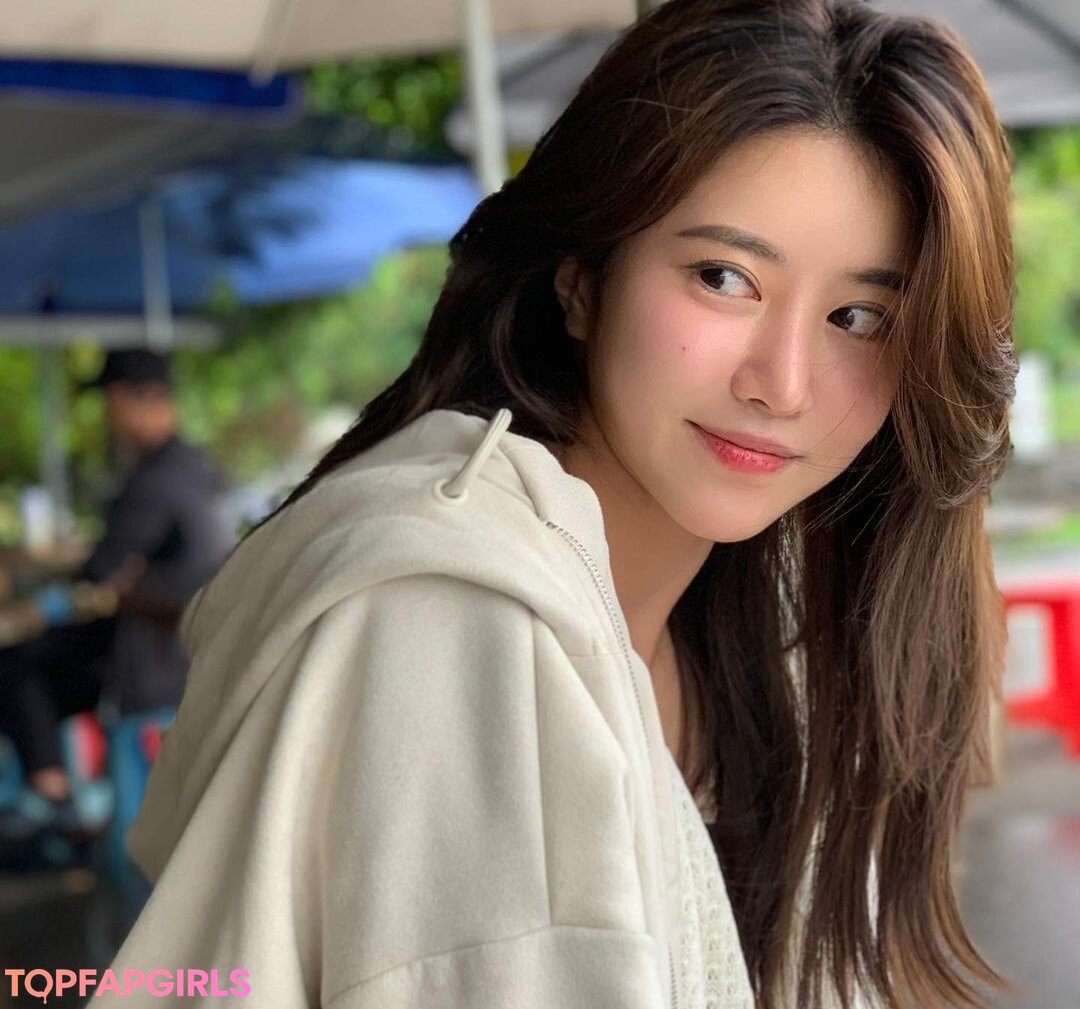 Lee Hayun pornstar nude photos