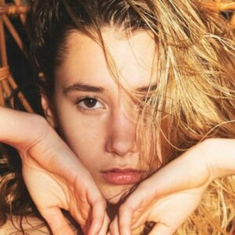 Jennifer Laptiacru free model pic