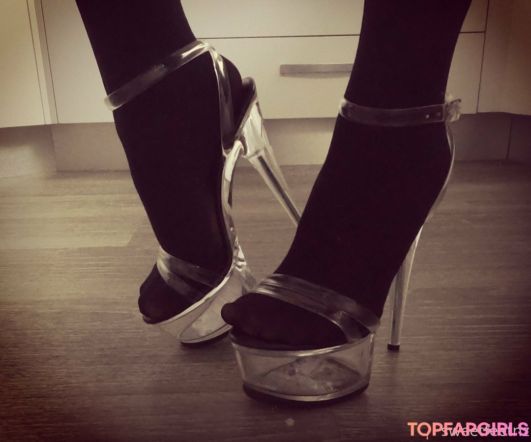sweetfeetnz exclusive pornstar photos