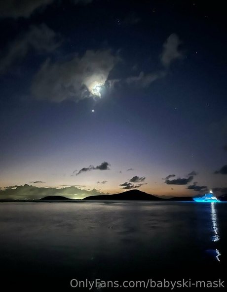 babyski mask star art photo