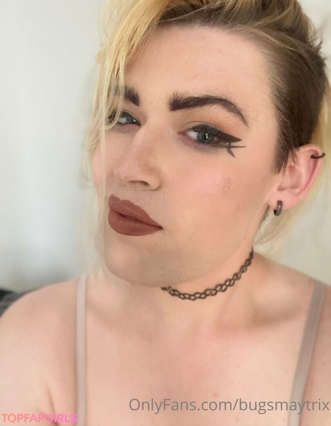 bugsmaytrix erotic actress img