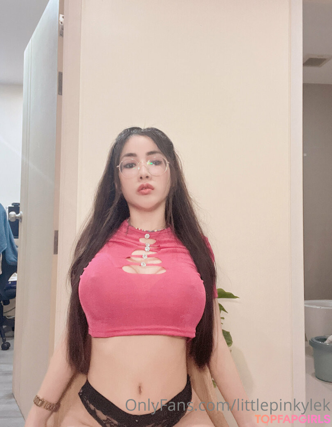 littlepinkylek adult model pic