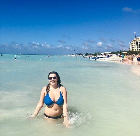 Olivia H profile image