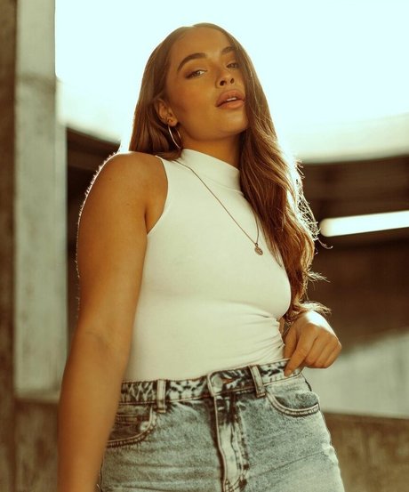 bodybuilder male onlyfans hot sex image