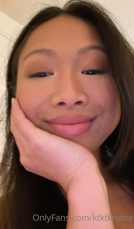 ktktkreme pretty model photo