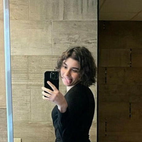 petite skinny onlyfans hd pic