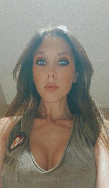 Daniela Fortinera star nice img