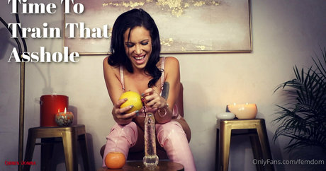 lesbian milf onlyfans free nude images