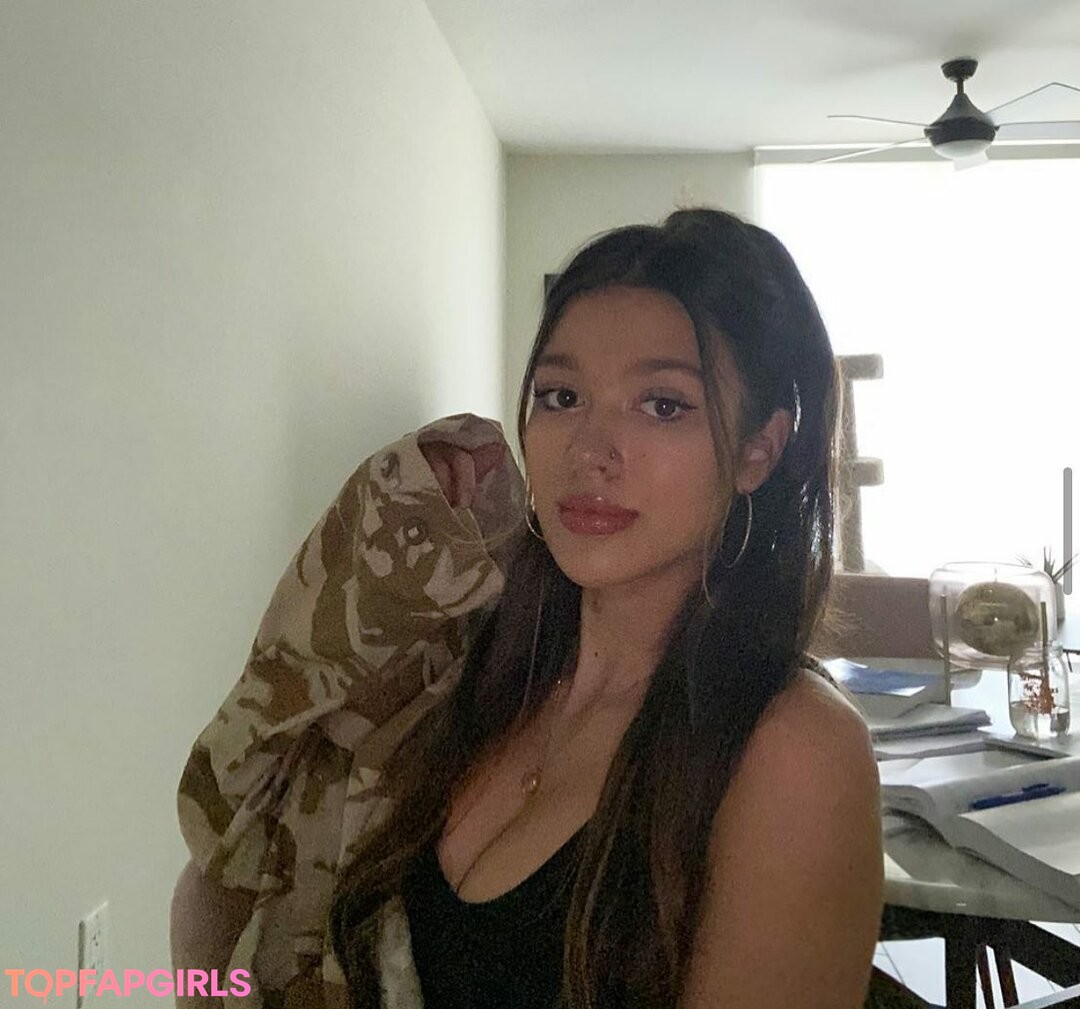 leahfrag sex model galleries