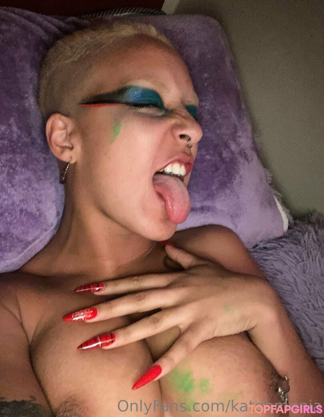 katdemonia sexy actress photo
