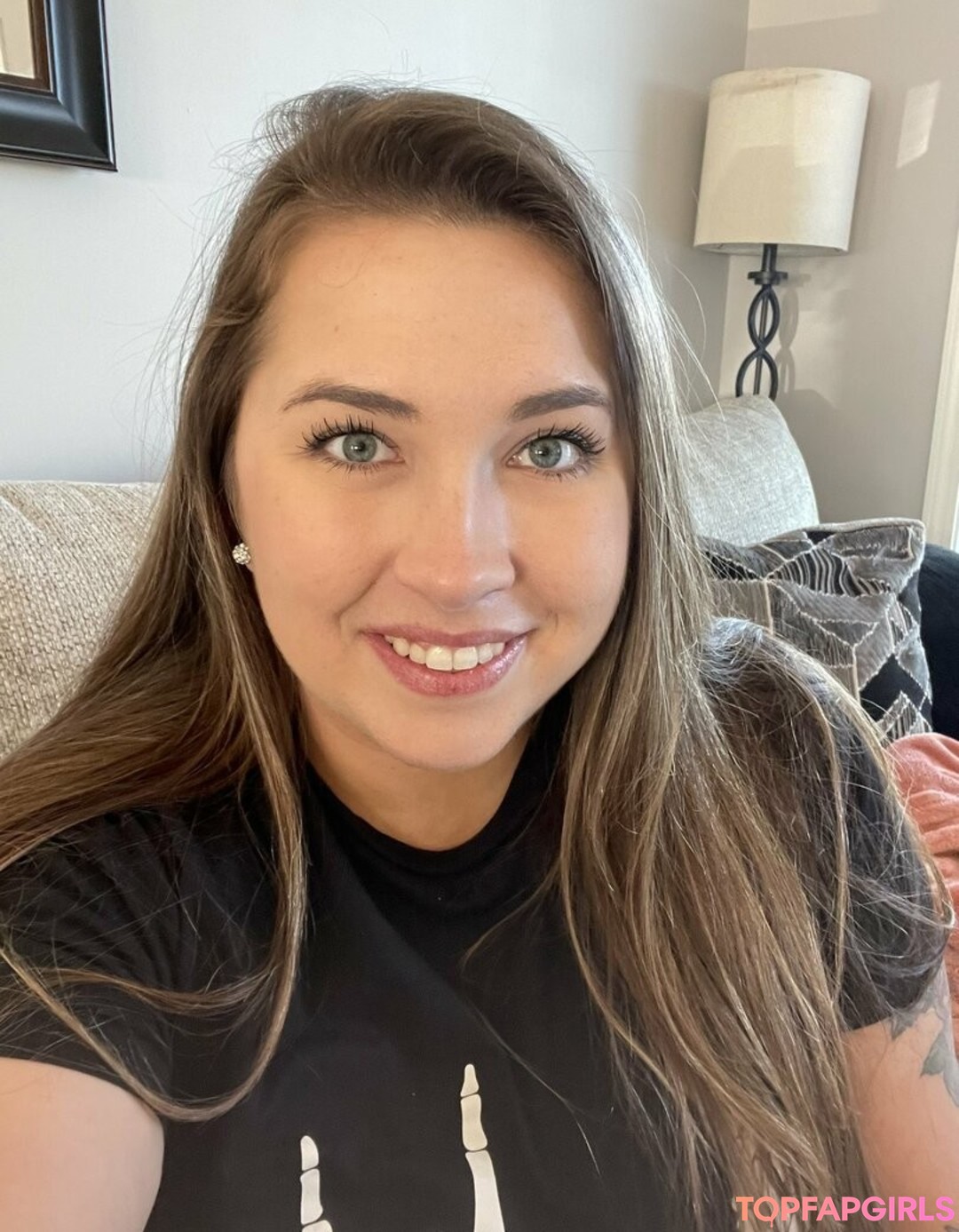 Hannah Jacobs star adult photo