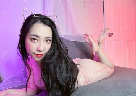 Yoonie best actress photos