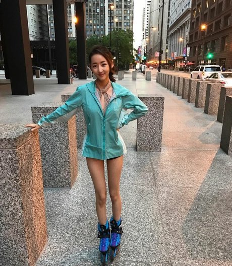 Yeonmi Park model nudes photos