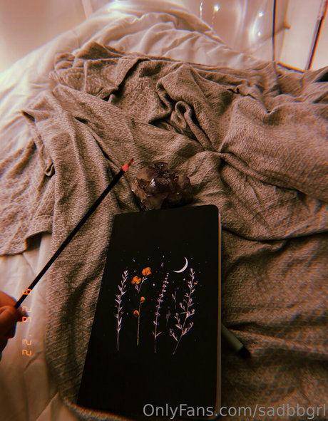 sadbbgrl nudes model picture