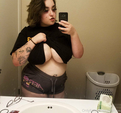 pech os sexy pornstar picture