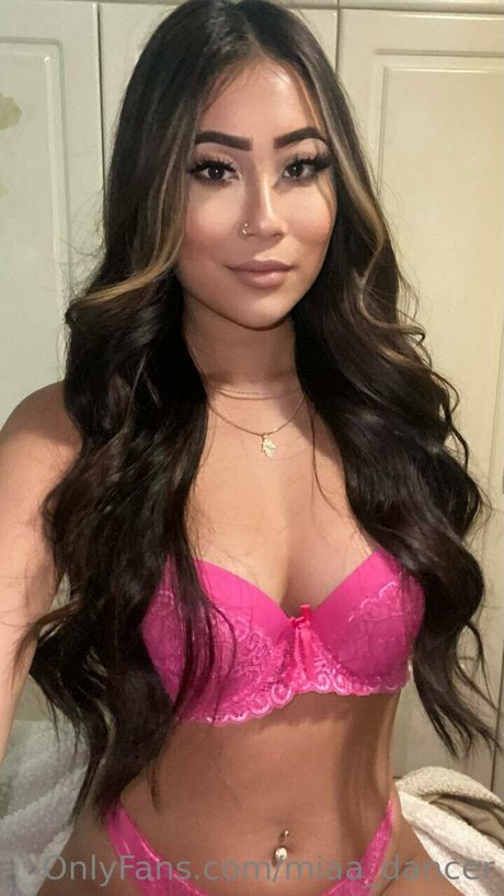 blonde trans onlyfans hd img