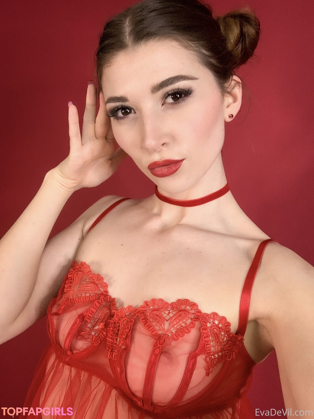 EvaDeVil sexy actress picture