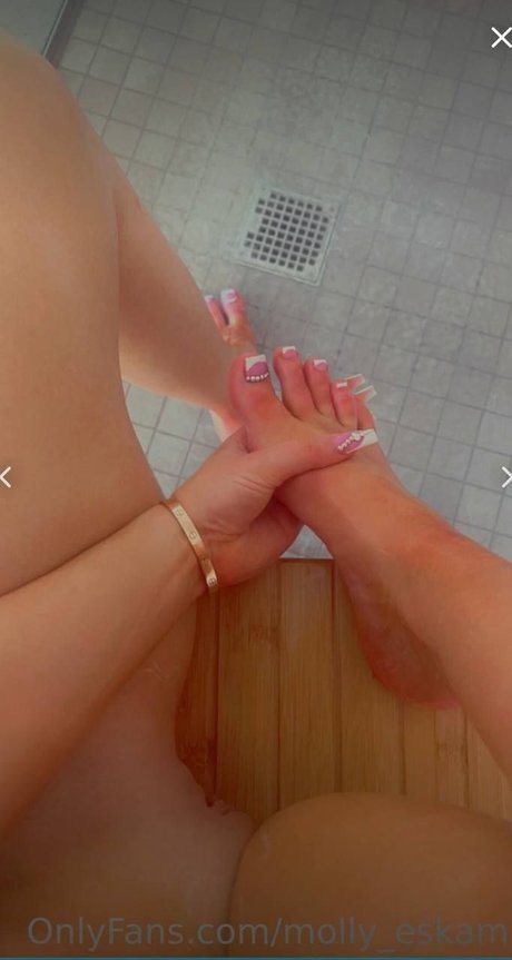 Molly Eskam exclusive pornstar img