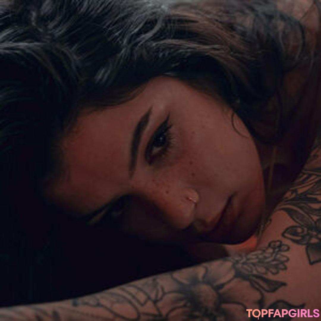 Bugortheletter model sex image