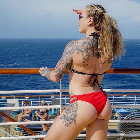 Kristin Pope model sex photos