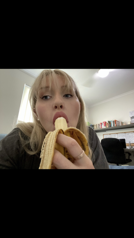 Bootybyshel star sexy picture