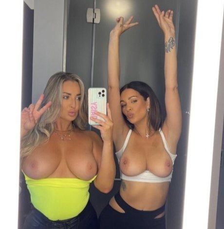 Daisy Watts adult model image