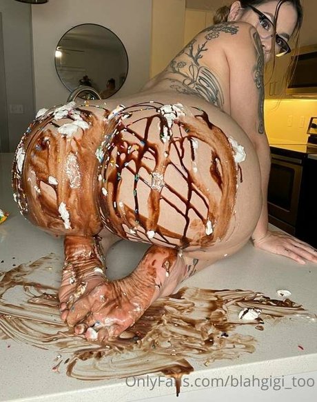 Gigi Torres model nudes img