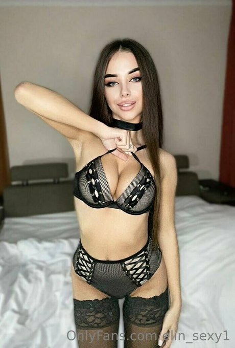 elin sexy1 perfect actress photo