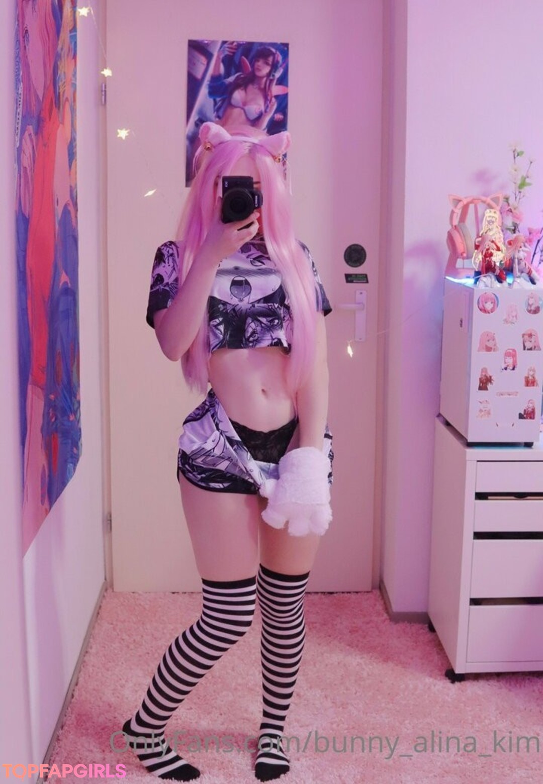 white shemale onlyfans hot sexy img