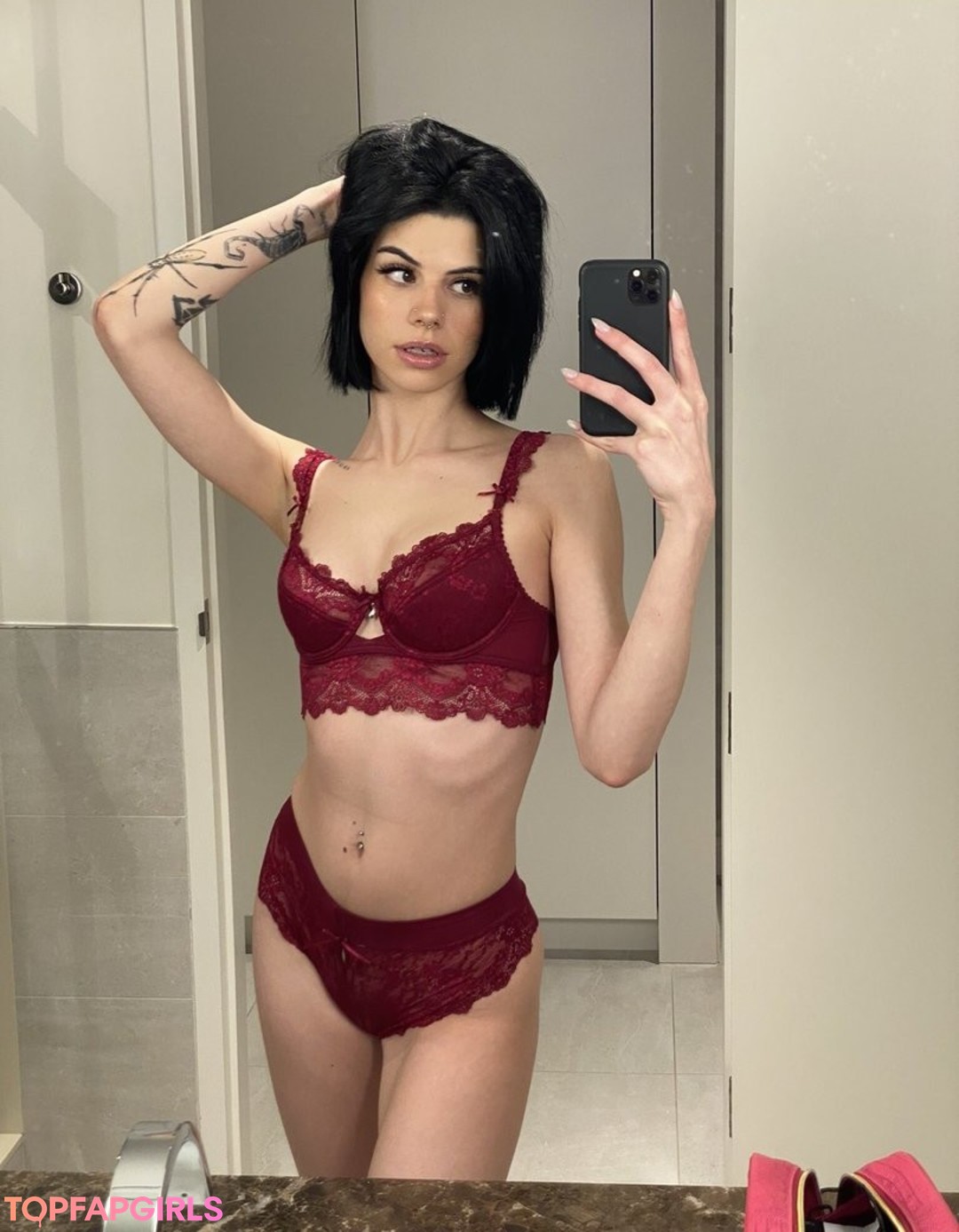 ellathrasher model gallery