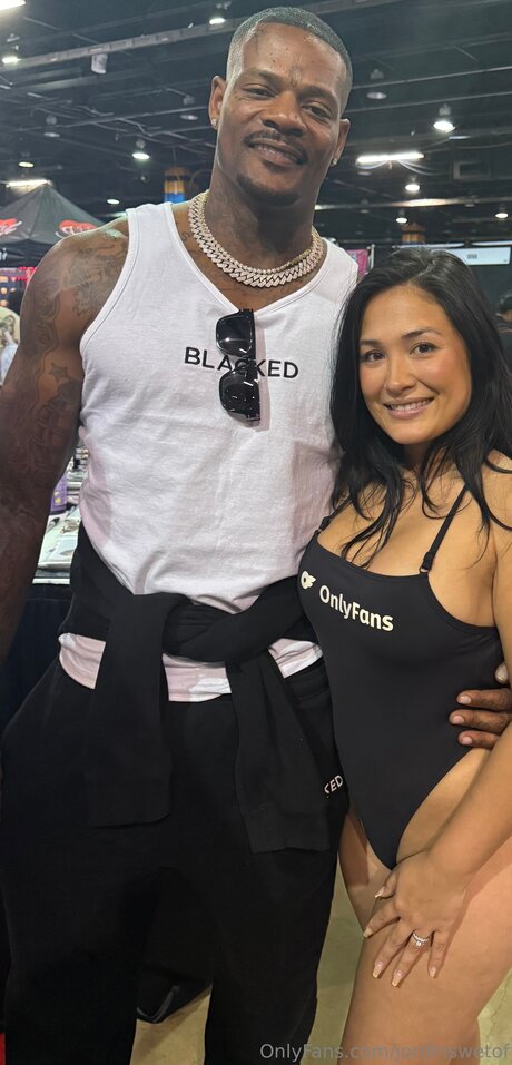 massive tits onlyfans hot photos