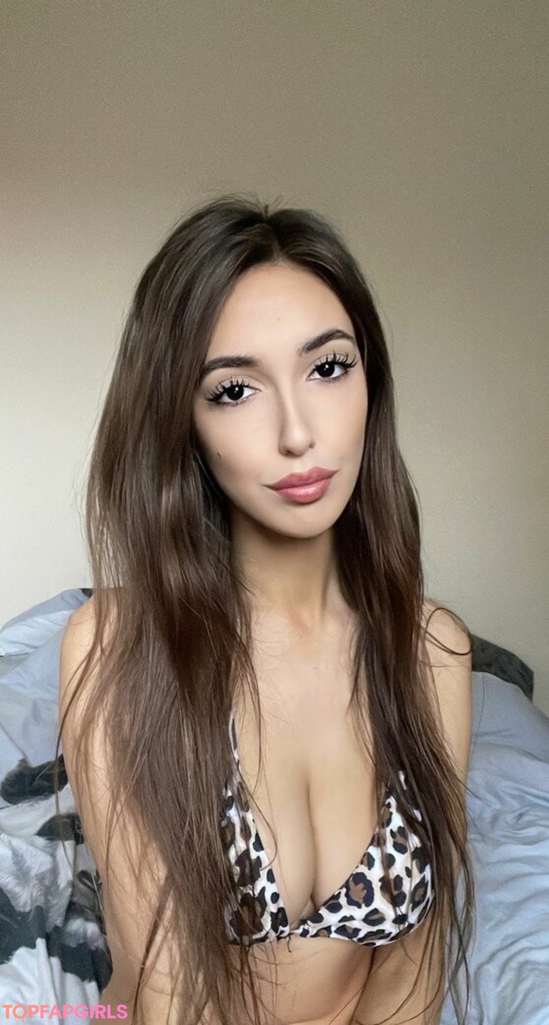 Coral Larsen sexy model galleries