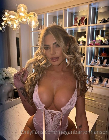 ebony wet pussy onlyfans sex pic