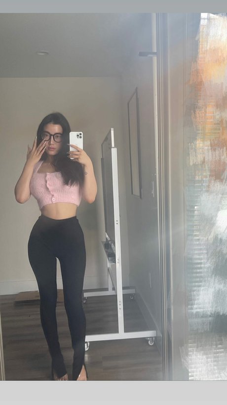 fat ass asian onlyfans top photos